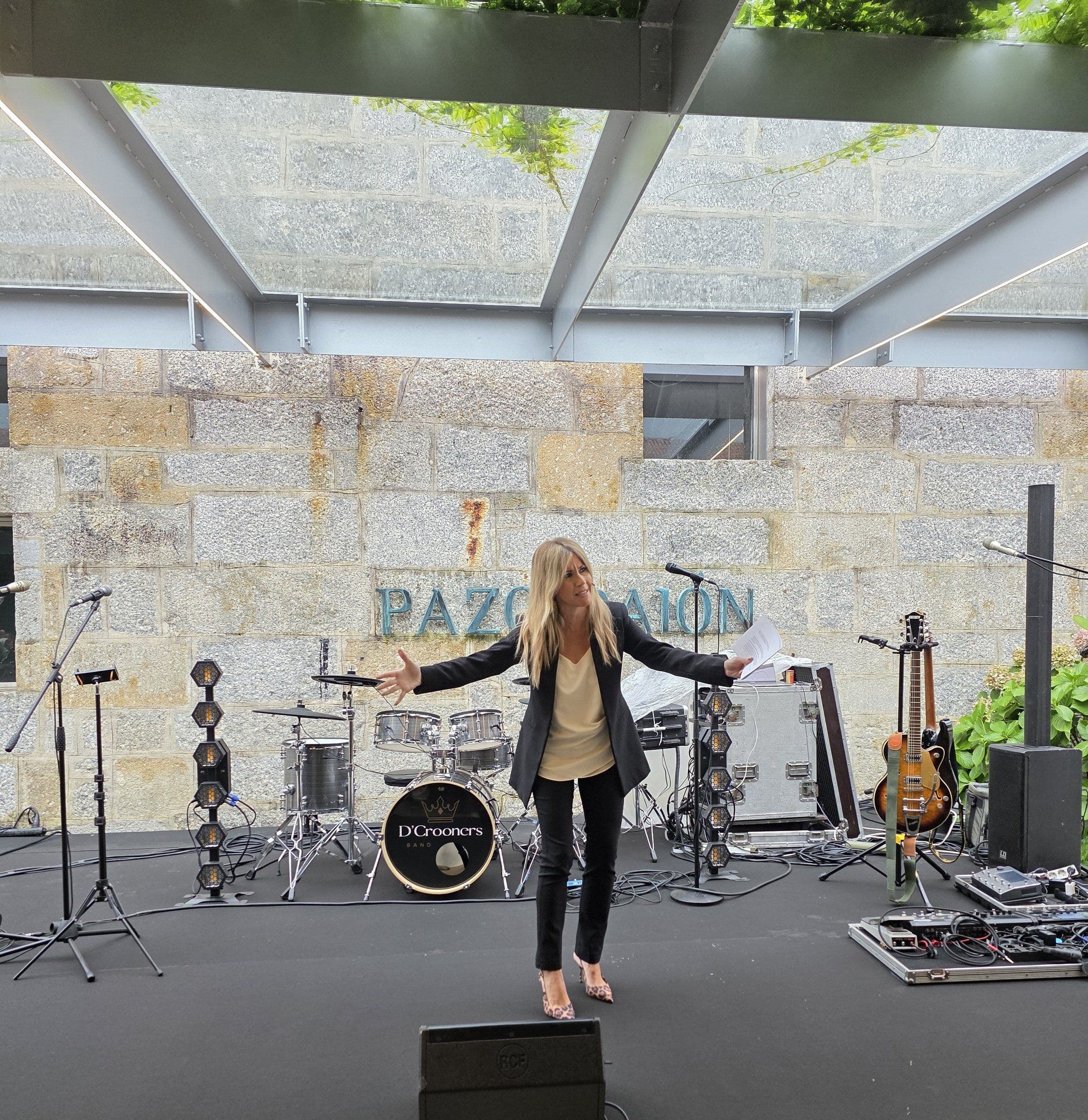 Palo Capilla actuando en un evento privado de empresa en Pazo Salón, Galicia